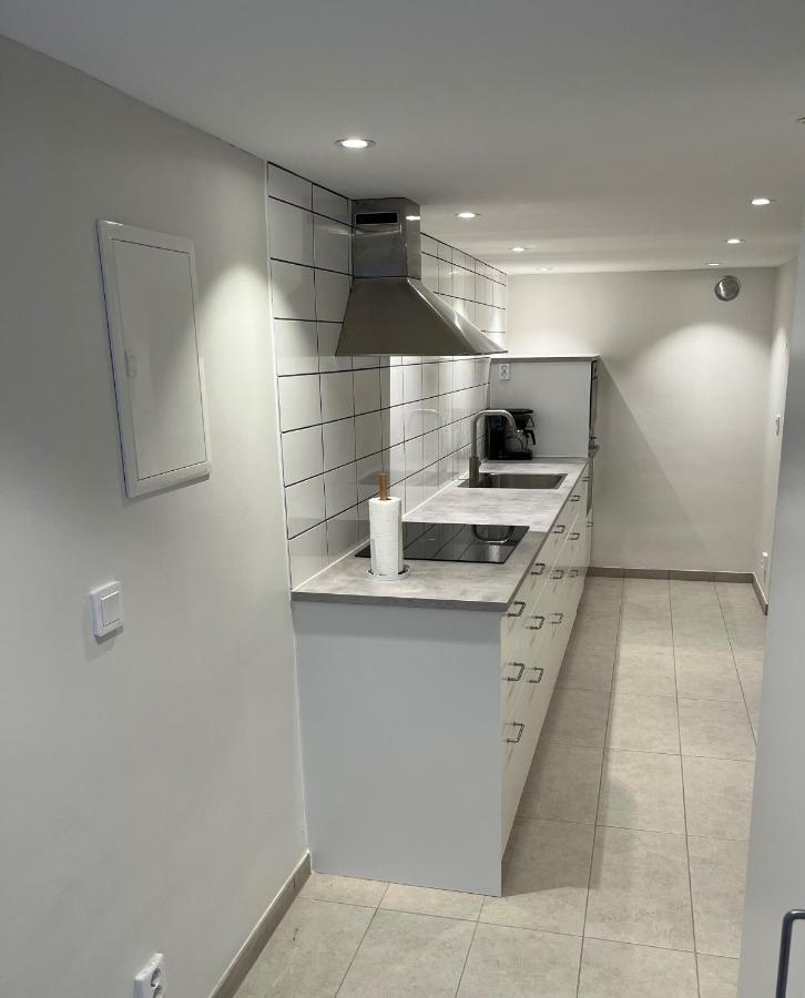 Plomben B Apartment Bastad Exterior photo